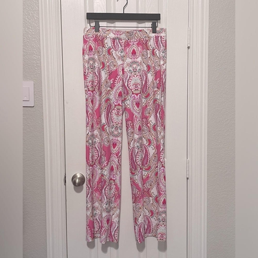 NWT Jude Connally
Trixie Jude Cloth Stretch Knit Oasis Paisley Peony Print Pants - Picture 2 of 4